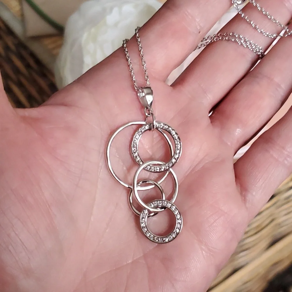 Infinity Rings Necklace - Adjustable Chain - Picture 4 of 9